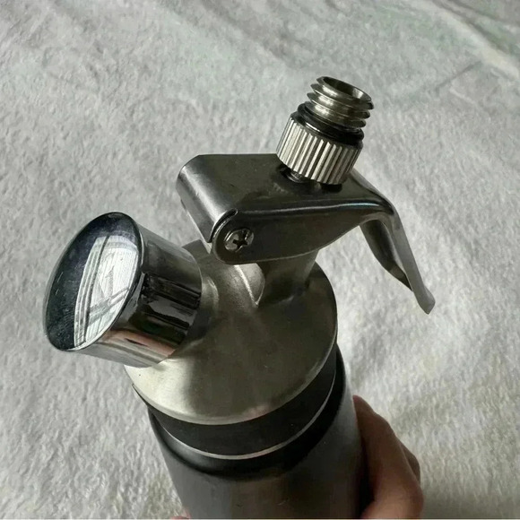 EurKitchen Professional Aluminum Whipped Cream Dispenser - Picture 4 of 9